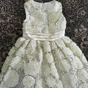 Beautiful American Princess girls dress. Size 7